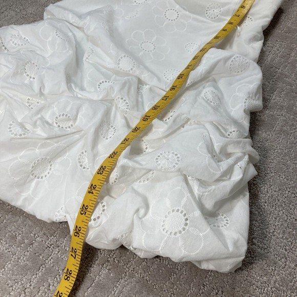 White Strapless All Over Eyelet Lace and Floral Short Dress  Size 3 - Picture 3 of 5